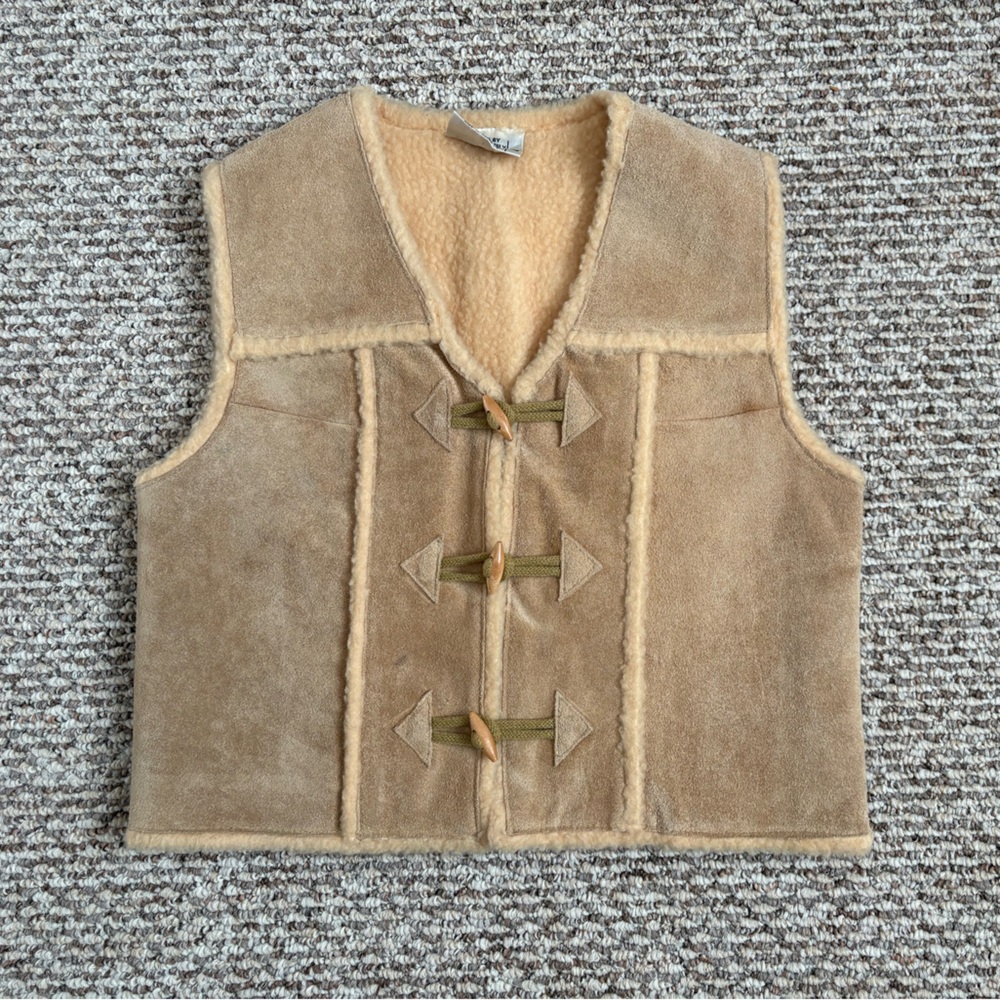 VINTAGE Tan Shearling Vest with Toggle Closures- Cowhide